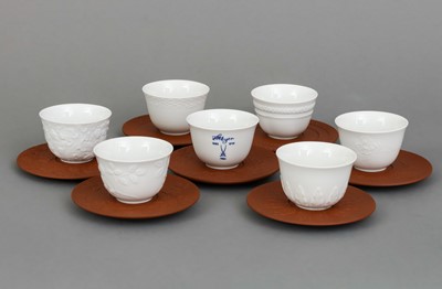 Lot 1072 - 7 MEISSEN Jubiläums-Koppchen mit Untertassen