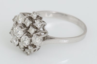 Lot 869 - Diamantring