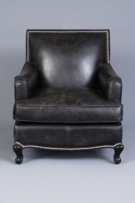 Lot 318 - TIMOTHY OULTON Leder-Clubsessel