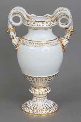 Lot 951 - MEISSEN Porzellanvase