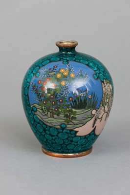 Lot 172 - Japanische Cloisonné Vase