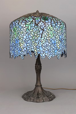 Lot 420 - Tischlampe nach einem Entwurf von L.C. Tiffany