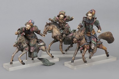 3 chinesische Dachziegel in Form von Reitern