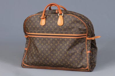 Lot 1251 - LOUIS VUITTON  Kleidersack / Garment bag