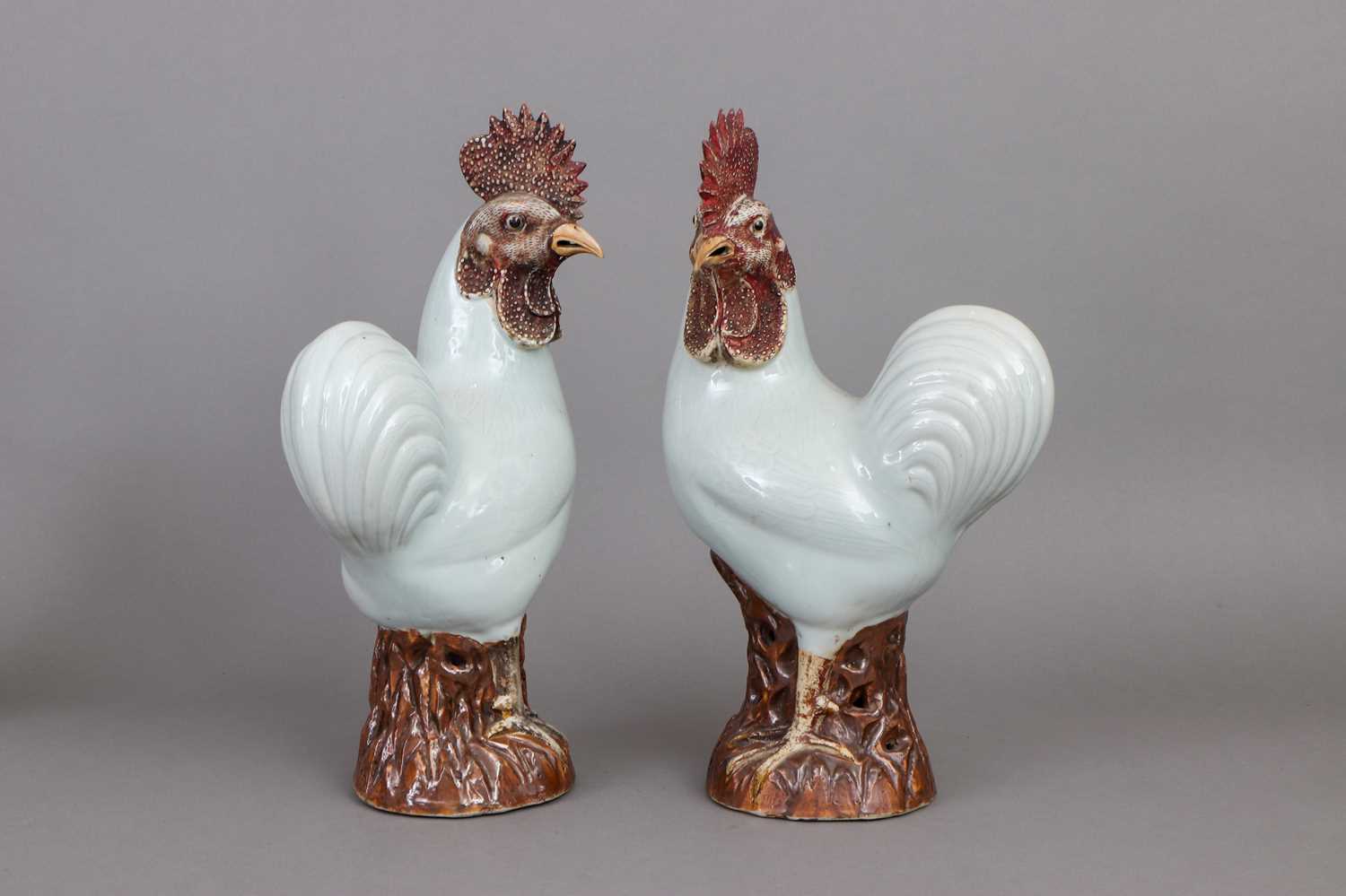 Lot 66 - Paar chinesische Porzellanfiguren ¨Hähne¨