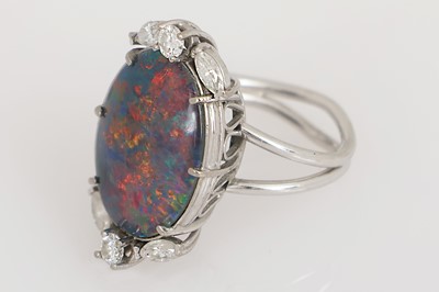 Lot 774 - Opal Ring