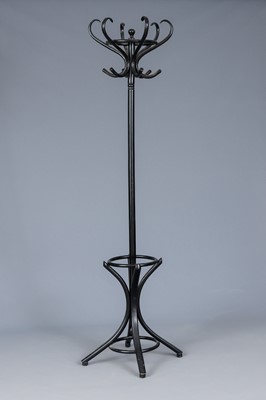 Lot 307 - Garderobenständer (wohl THONET)