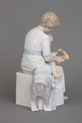 BING & GRÖNDAHL Porzellanfigur "Mutter mit Kind und Katze"