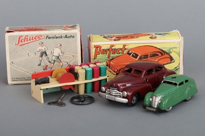 Lot 1290 - 2 Spielzeug-Autos der 1940er Jahre