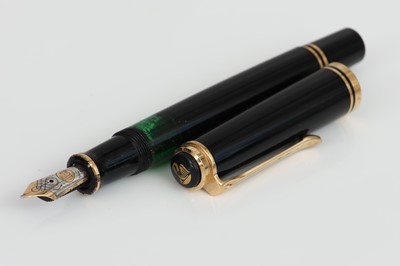 Lot 1216 - PELIKAN "Souverän" Füllfeder