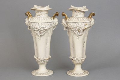 Lot 981 - Paar ROYAL DUX Jugendstil Vasen