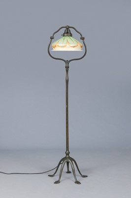 Lot 459 - TIFFANY STUDIOS (New York) Stehlampe des Art Nouveau