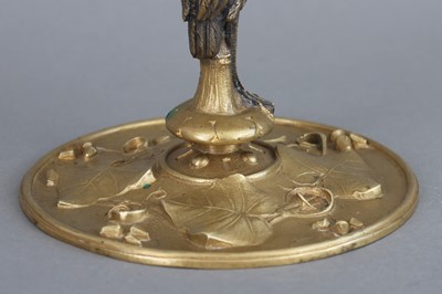 Lot 1261 - Bronze Tischleuchter des Jugendstil mit Marabu-Figur