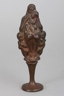 Lot 1845 - GEORG WRBA (1872-1939) Bronzefigur/Petschaft ¨"Caritas" (1928)