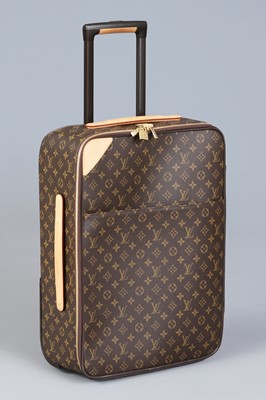 Lot 513 - LOUIS VUITTON Cabin-Trolley