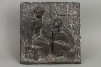 Lot 1588 - MEIKE LIPP (1926-2015) Bronzerelief "Mutter und Tochter"