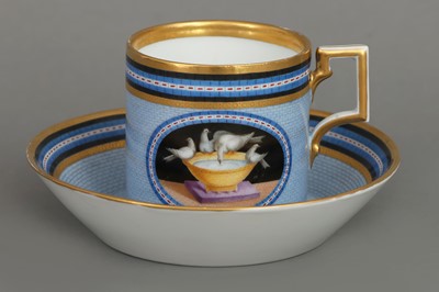 Lot 769 - KPM BERLIN Porzellantasse mit Untertasse