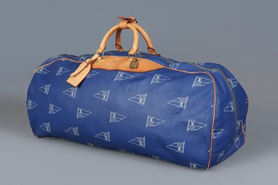 Lot 516 - LOUIS VUITTON Blue LV Cup Sac Plein Air Long Keepall Reisetasche