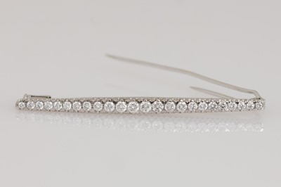 Lot 610 - Anstecknadel mit Diamanten