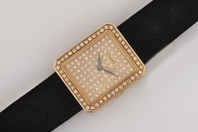 Lot 584 - PIAGET Damenarmbanduhr mit Diamanten