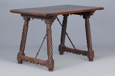 Lot 274 - Ehemaliges Inventar WINDSOR CASTLE, Tisch der Renaissance