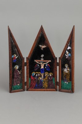 Lot 1075 - wohl LIMOGES Emaille-Triptychon "Kreuzigung Christi"