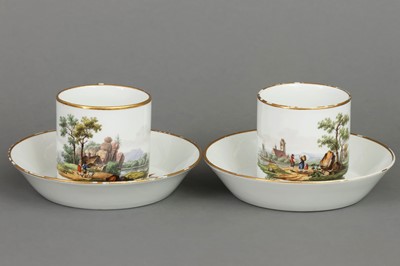 Lot 754 - Paar MEISSEN Porzellantassen