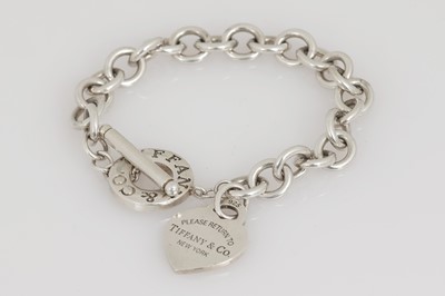 Lot 653 - TIFFANY & Co. Bettelarmband aus der Return to Tiffany Kollektion