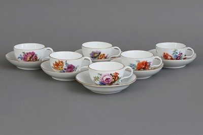 Lot 914 - 6 MEISSEN Porzellantassen mit Untertassen