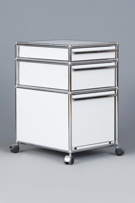 Lot 191 - USM HALLER Schreibtisch-Rollcontainer