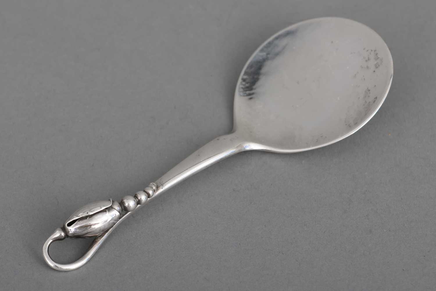 Lot 520 - GEORG JENSEN Silber Gebäckheber "Magnolia"