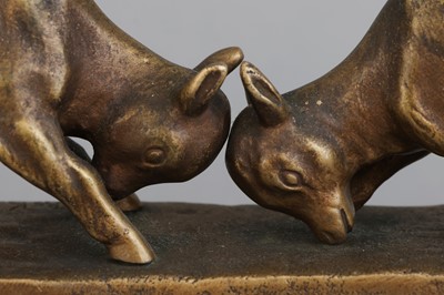 Lot 1824 - RUDOLF KAESBACH (1873-1955) Bronzefigur "Junge Ziegenböcke"