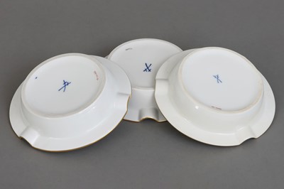 Lot 933 - 3 MEISSEN Aschenbecher