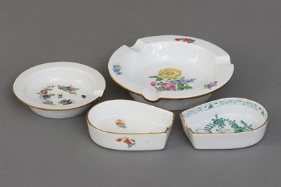 Lot 931 - 4 MEISSEN Aschenbecher