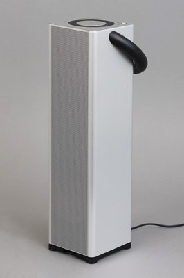 Lot 1463 - BANG & OLUFSEN "BeoSound 3" Radio
