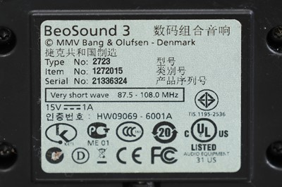 Lot 1463 - BANG & OLUFSEN "BeoSound 3" Radio