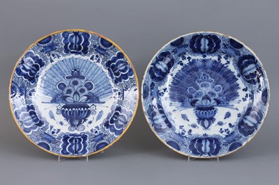 Lot 1162 - 2 DELFT Fayence "Pfauenteller"