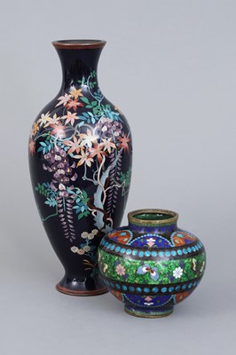 2 japanische Cloisonné Vasen