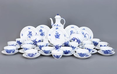 Lot 1053 - ROYAL COPENHAGEN Kaffee- und Teeservice