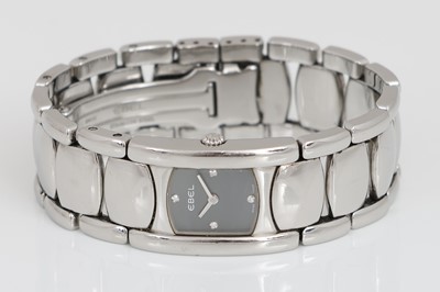 Lot 664 - EBEL Damenarmbanduhr Beluga Manschette