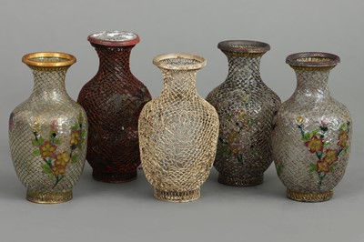 Lot 73 - Sammlung von 5 Cloisonné Vasen