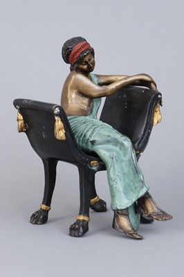 Lot 1833 - Bronzefigur "Römerin auf Gondel"