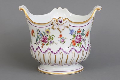 Lot 962 - ALT-WIEN Porzellan Cachepot