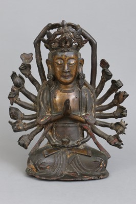 Lot 98 - Chinesische Bronzefigur "Bodhisattva Chundi"