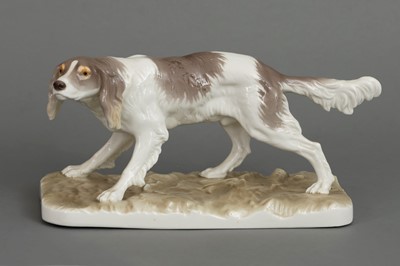 Lot 1101 - NYMPHENBURG Porzellanfigur "Jagdhund"