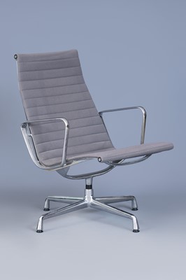 Lot 266 - VITRA EA 112 Alu-Chair