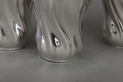 Lot 540 - 4 GEBRÜDER DEYHLE (Schwäbisch Gmünd) Silber Schnapsbecher