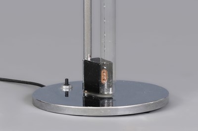 Lot 1790 - VEREINIGTE WERKSTÄTTEN Stehlampe nach einem Entwurf von EILEEN GRAY
