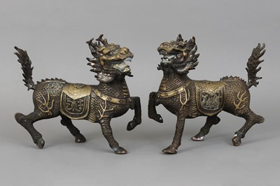 Lot 66 - Paar chinesische Fabelwesen "Qilin"