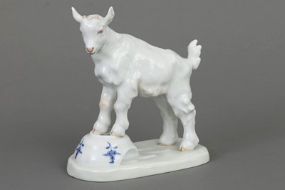 Lot 283 - MEISSEN Porzellanfigur "Ziegenbock auf Napf"